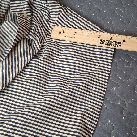 Old Navy Striped Women's Shorts size 10 - Picture 5 of 5